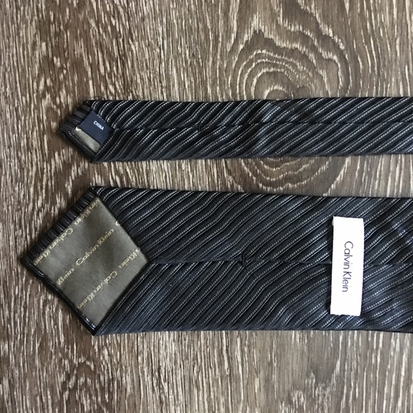 Men’s tie - Picture 2 of 3